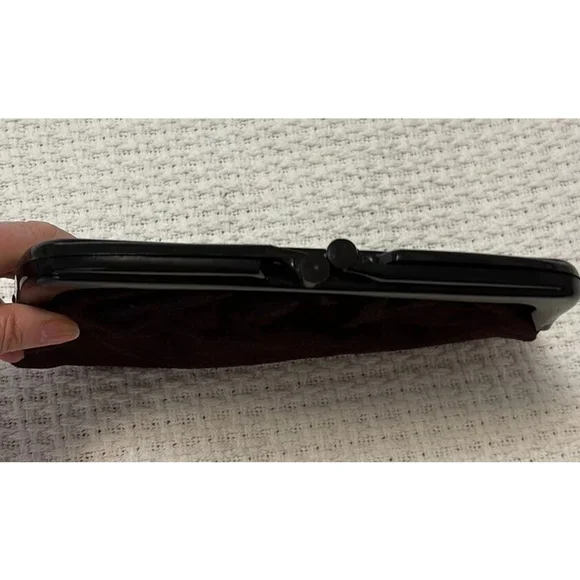 VINTAGE suede clutch purse hinged opening lucite closure burgundy merlot OS - Picture 7 of 14